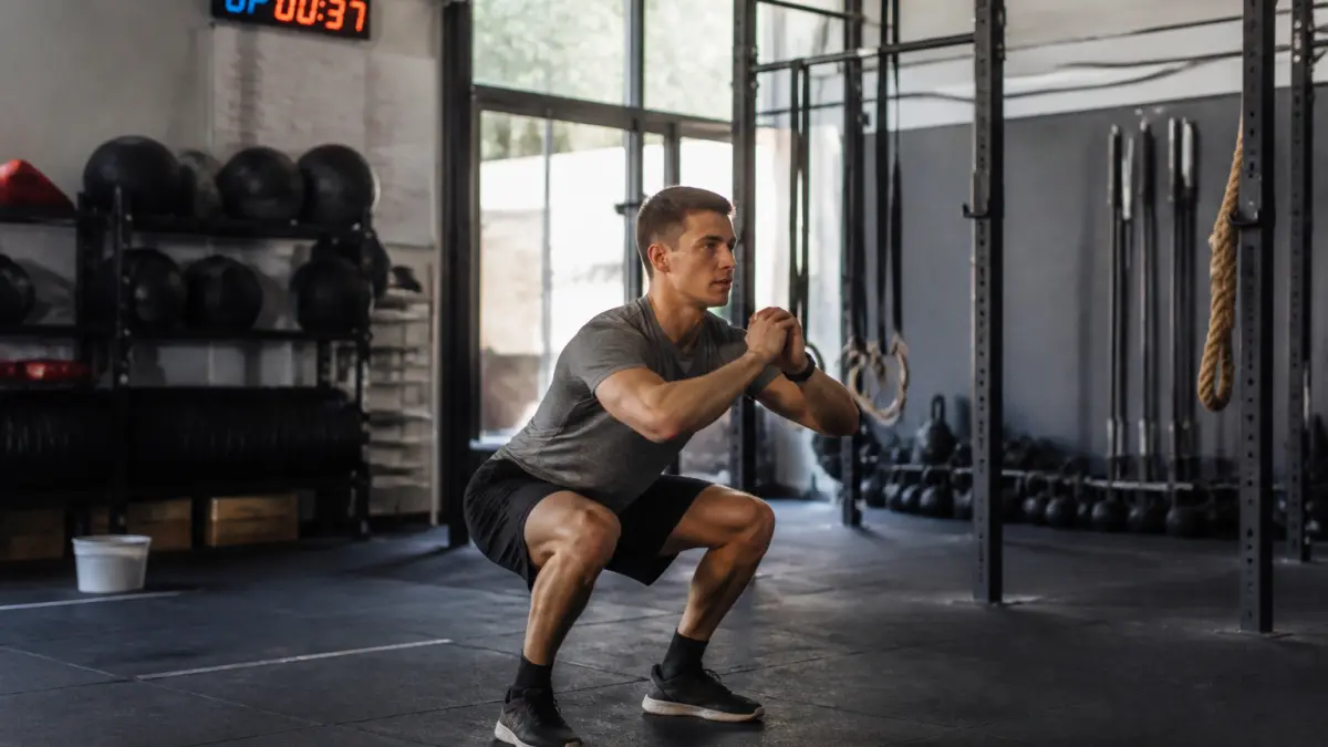 EMOM en CrossFit : comprendre son impact sur l'entraînement et l'amélioration des débutants