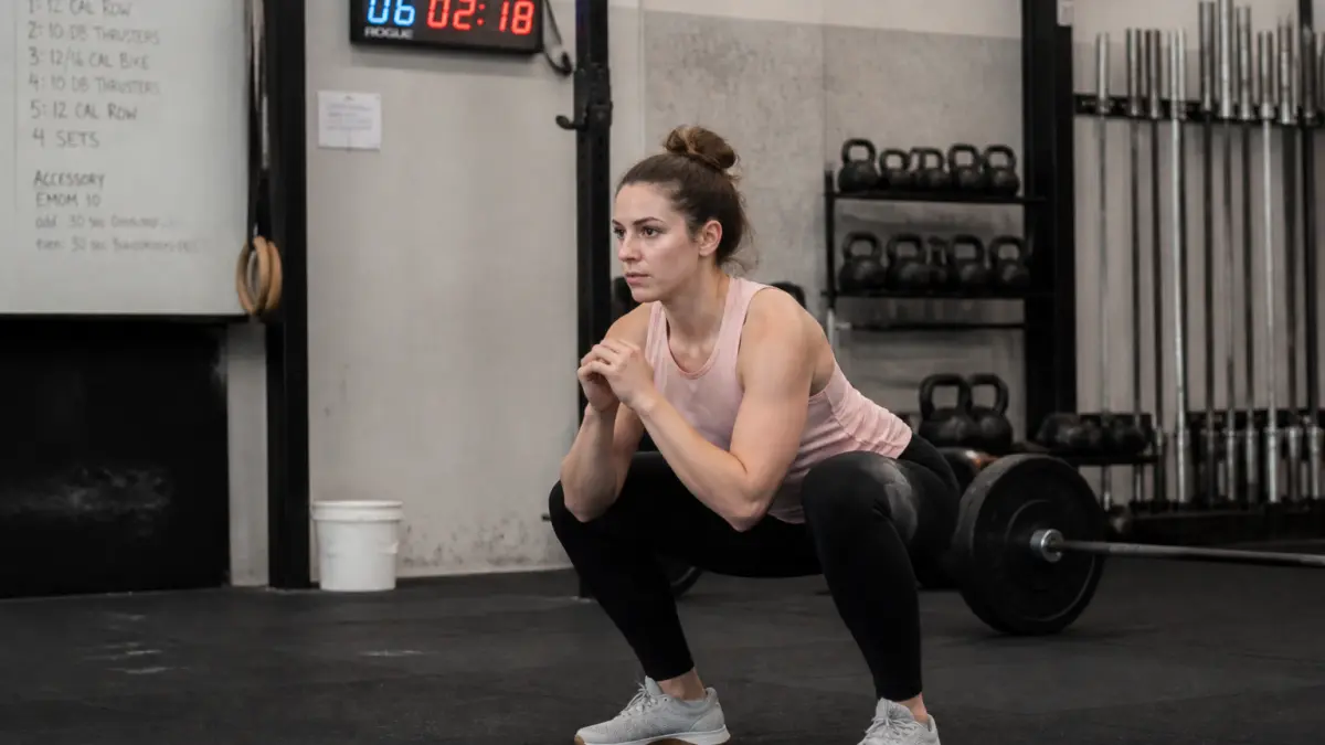 EMOM en CrossFit : comprendre son impact sur l'entraînement et l'amélioration des débutants