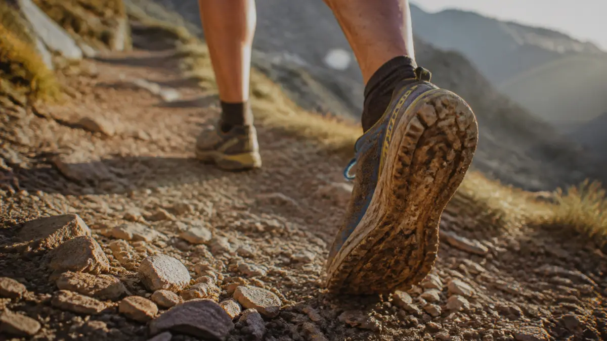 Chaussures de trail : comment choisir selon le terrain et la distance ?